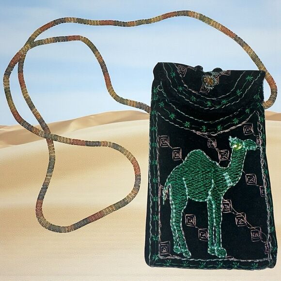 Vintage Velvet Camel Green Embroidered Crossbody Boho Cigarette Case Festival - Picture 3 of 9